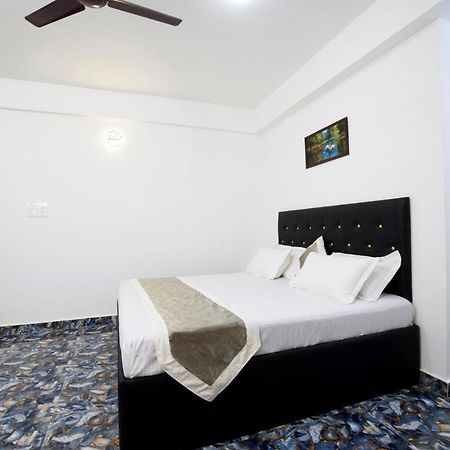 Hotel Flying Goa 칼랑굿 외부 사진