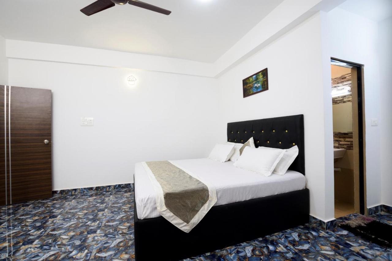 Hotel Flying Goa 칼랑굿 외부 사진